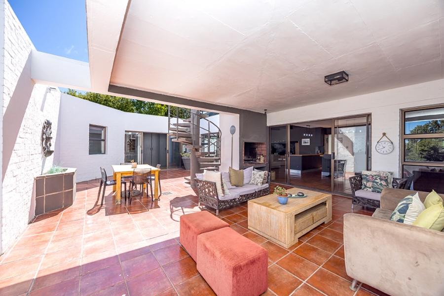 6 Bedroom Property for Sale in Brandwacht Western Cape